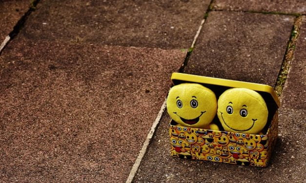 Sonrisas para mejorar el bienestar, sonrisas para ayudar a nuestra felicidad