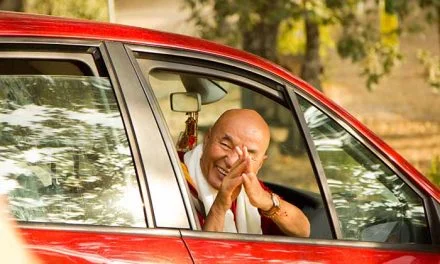 El lama Wangchen recorrerá 30 países de Europa para promover diálogo Tíbet-China